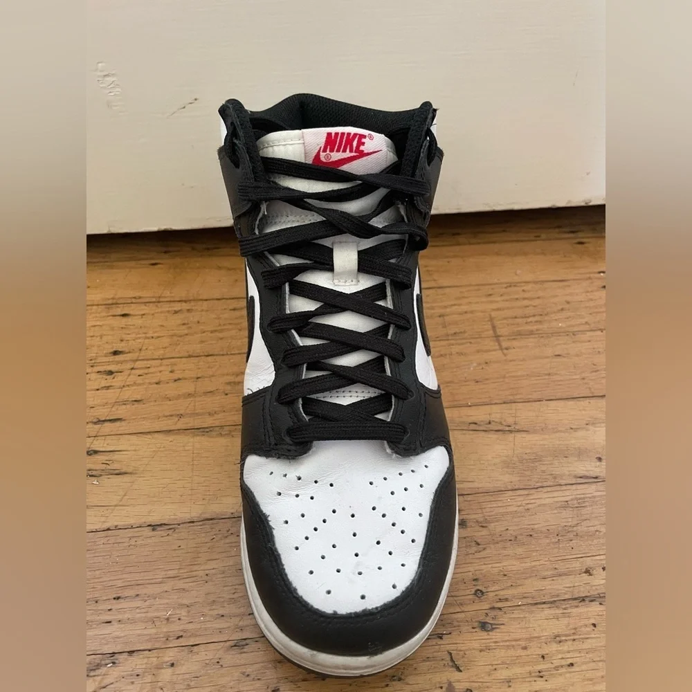 Nike panda Black and White High-Top Sneakers